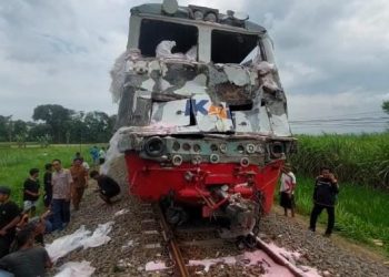 Kronologi Laka Lantas Kereta Api vs Truk Bermuat Pupuk di Kediri, Ini Penjelasan Polisi