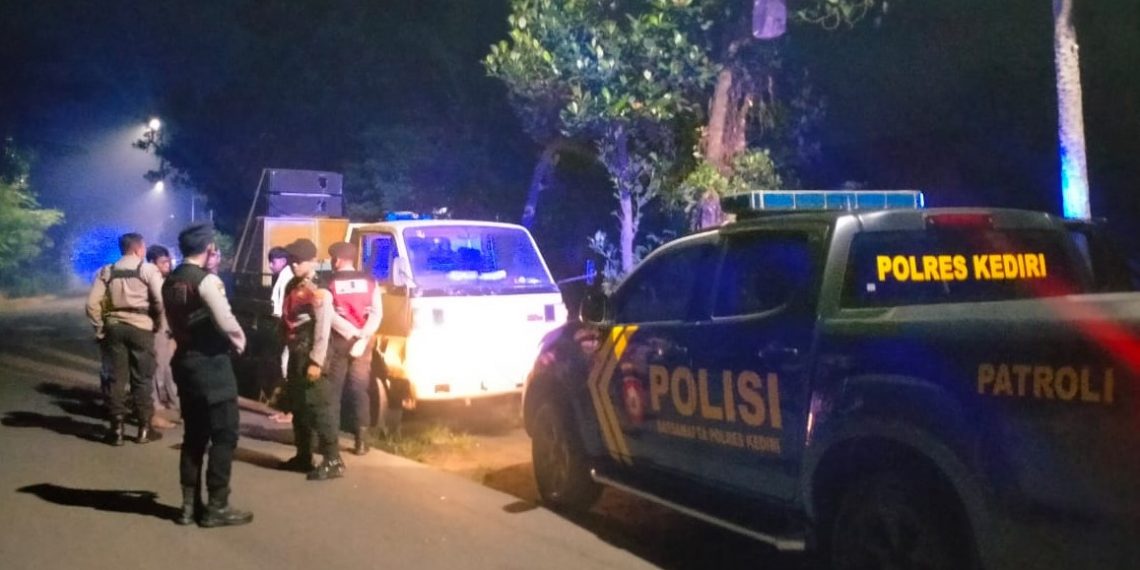 Polres Kediri Sita Kendaraan Bermuatan Sound System saat Patroli ‘Sahur On The Road’