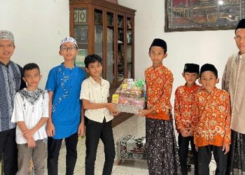 SD Al Muslim Ajari Siswanya Berbagi Sesama Anak Yatim Piatu