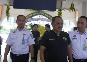Cak Ji Sidak Stasiun Gubeng Jelang Libur Lebaran