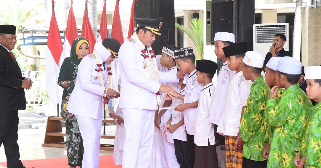 Subandi-Mimik Resmi Memasuki Pendopo. Inilah Harapan Masyarakat Sidoarjo …. ?