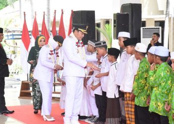 Subandi-Mimik Resmi Memasuki Pendopo. Inilah Harapan Masyarakat Sidoarjo …. ?