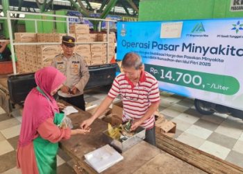 Selama Ramadhan dan Idul Fitri 1446 H, PT. Megasurya Mas Gelar Pasar Murah Khusus Minyak Goreng