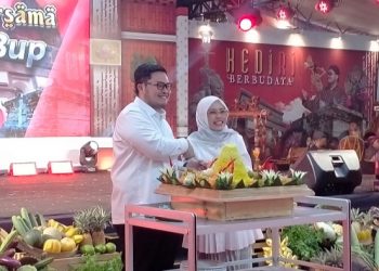 Buka Bersama Bupati Kediri, Seorang Warga Dapat Respon Cepat atas Permasalahannya