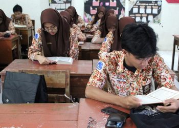 Pesantren Ramadan SMA Negeri 2 Sidoarjo Lakukan ‘One Day One Juz’