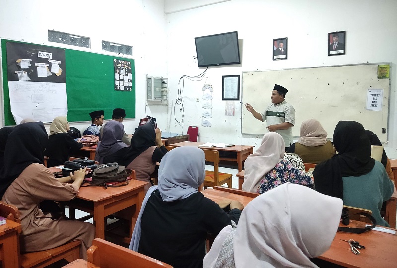 Pondok Ramadan SMK Sepuluh Nopember Lakukan Kajian Kehidupan Sehari-hari