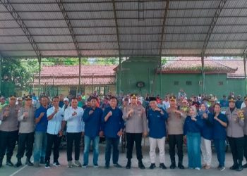 Sinergi Polri dan Insan Pers di HPN 2025, Bagikan Sembako kepada 200 Tukang Becak