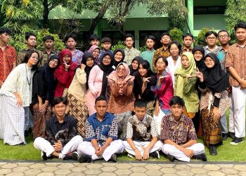 Siswi SMAN 1 Sidoarjo Lolos ITB Tembus University of Toronto, Adelaide University Hingga Monash University Australia