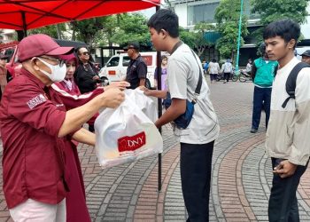 Jelang Idul Fitri, Klinik Kecantikan ‘DNY Skincare’ Bagikan 2.500 Bingkisan Lebaran