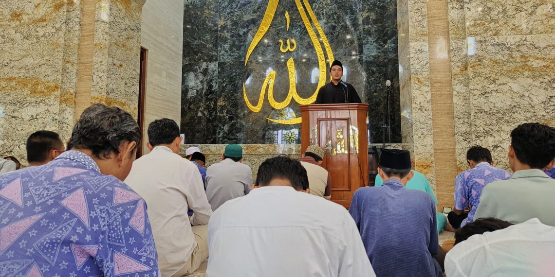 Siswa SMA SAIM Mengisi Kultum di Masjid Lamongan