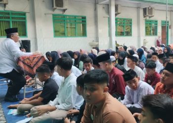 Siswa SMP PGRI 1 Buduran Dapat Pencerahan Dari Pengawas Sekolah