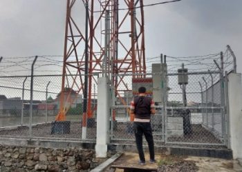Tanpa Sosialisasi, Tower Setinggi 50 Meter Berdiri Dibelakang Pasar Desa Kalisampurno