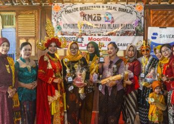 Angkat Kearifan Lokal Komunitas M2B Gelar Parade dan Lomba Berkebaya