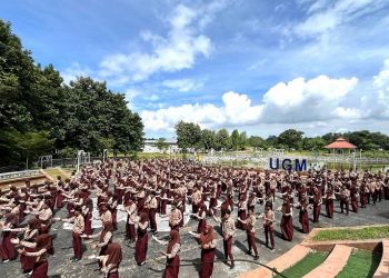 Flasmoob, Ekspresi Diri Siswa SMA Negeri 1 Tarik Saat Kunjungan Kampus 2025