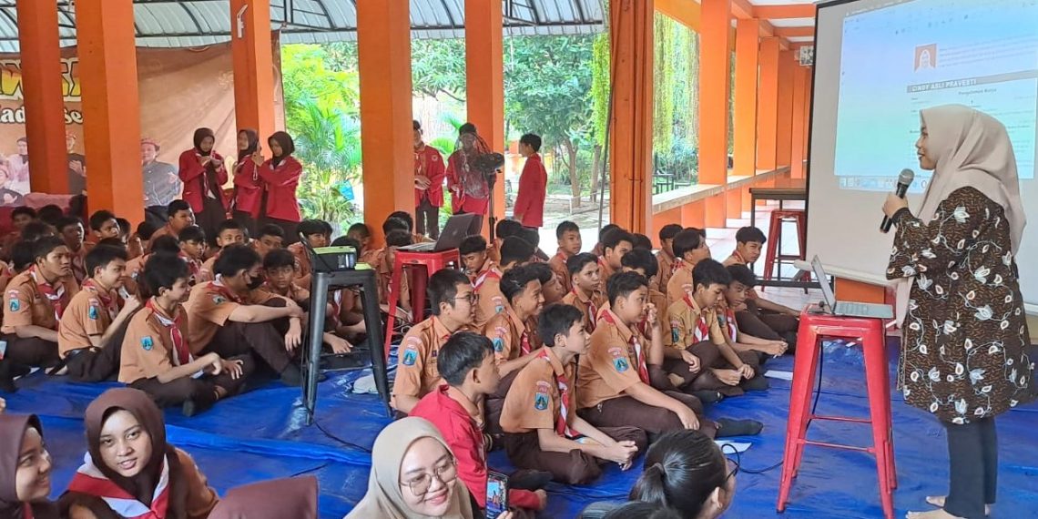 Siswa SMP Sepuluh Nopember Dipahamkan Tentang Pendidikan Seksual