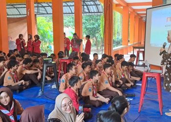 Siswa SMP Sepuluh Nopember Dipahamkan Tentang Pendidikan Seksual