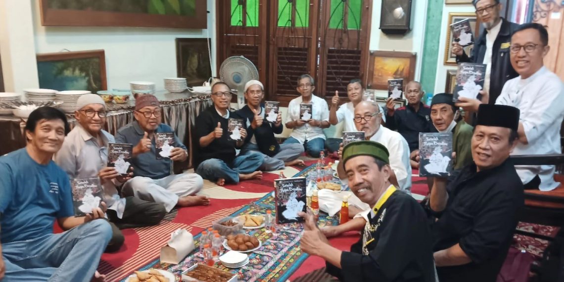 Tak Pernah Berhenti Berkarya, Wartawan Ex-Surabaya Post Silaturahmi lewat Antologi Puisi