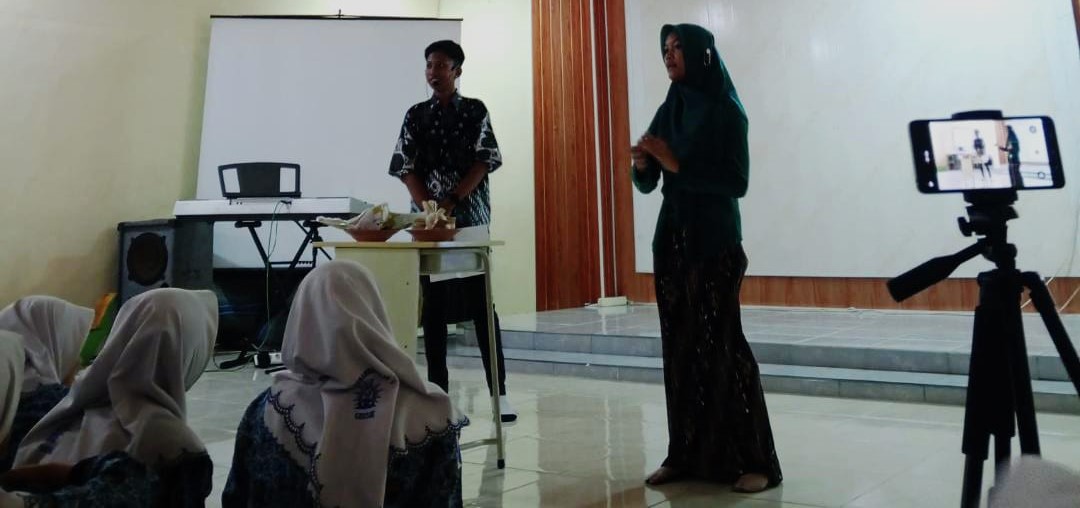Siswa Spemutu Gresik Belajar Manajemen Pertunjukan lewat Gelar Budaya