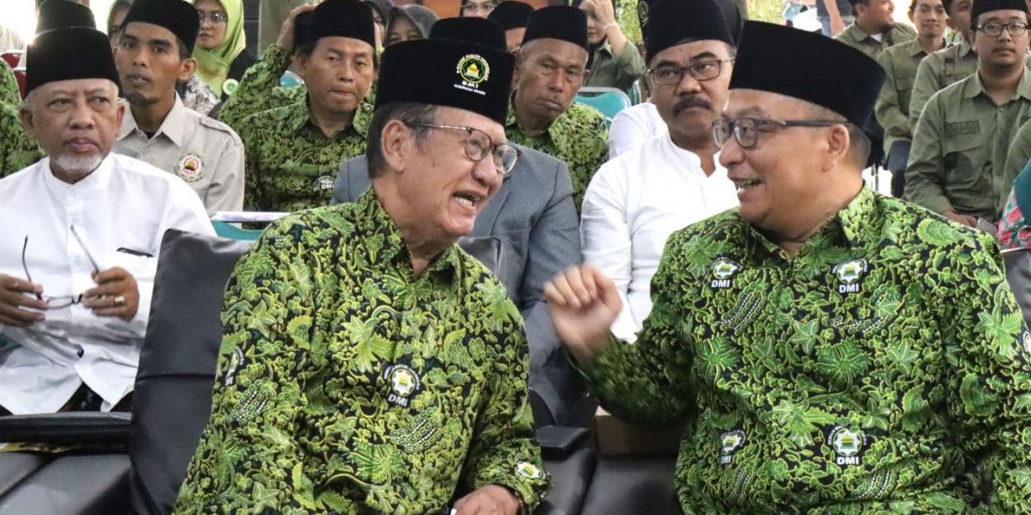 Hadiri Pelantikan dan Rakerda DMI, Plt Bupati Gresik Tekankan Perhatian pada Remaja dan Perceraian, hingga Optimalisasi Peran Masjid