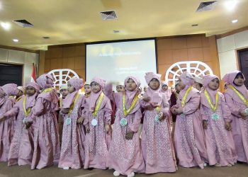 Amazing Me, Tampilan Capaian Akhir Siswa KB-TK Al Hikmah Bertabur Keunikan dan Keceriaan