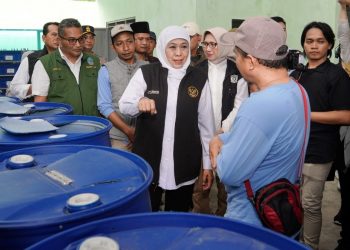 Atasi Persoalan Sampah, Warga Lumajang  Panen Manfaat dari Program Pengelolaan Sampah Khofifah