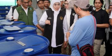 Atasi Persoalan Sampah, Warga Lumajang  Panen Manfaat dari Program Pengelolaan Sampah Khofifah