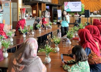 Istri-Istri DPRD Sidoarjo Tingkatkan Pentingnya Etika dan Pengembangan Diri