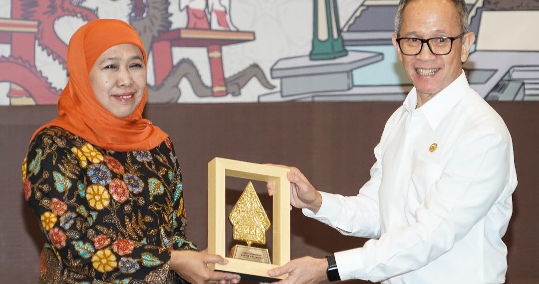 OJK Dukung Khofifah Buat Ekonomi Jatim Lebih Melesat