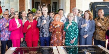 Khofifah Naikkan Kelas Kualitas Pendidikan Jatim dengan Kings College Singhasari