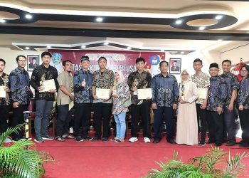 SMK Negeri 1 Sidoarjo Gelar Tasyakuran Kelulusan dan Pemberian Penghargaan