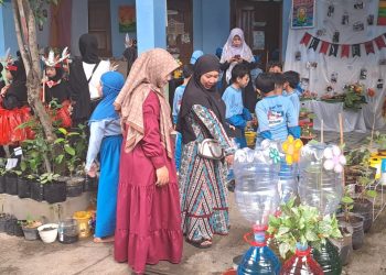 Siswa SD Khazanah Ilmu Sidoarjo Dicetak Bisa Jadi Generasi Peduli Lingkungan