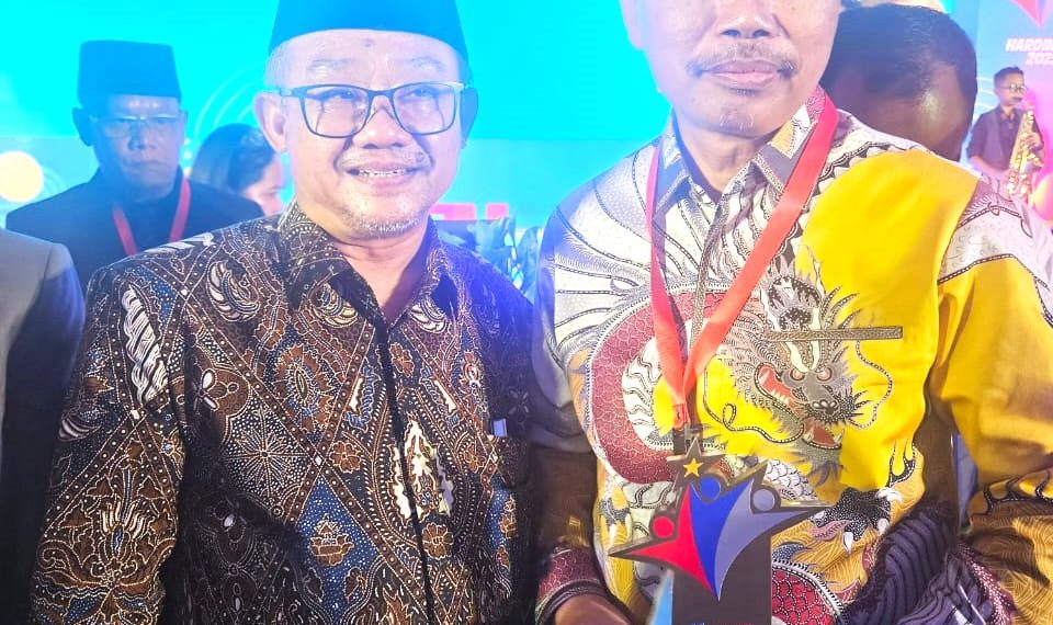 Melihat Indeks Capaian SPM Pendidikan Sidoarjo, Mendikdasmen Beri Penghargaan Terbaik Nasional 2025