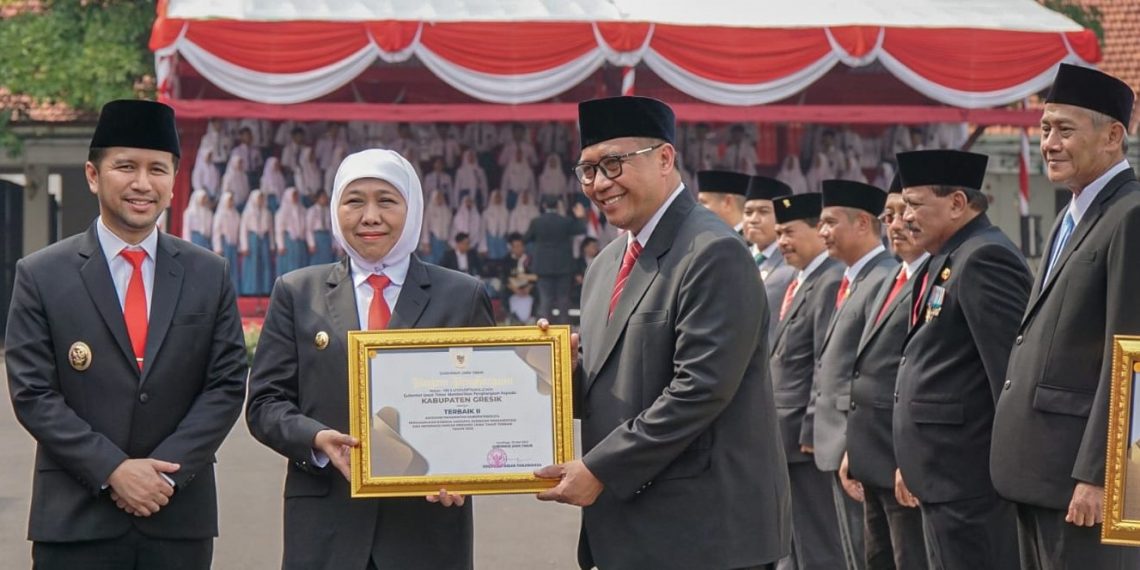 Pemkab Gresik Raih Penghargaan Pengelola JDIH Terbaik II se-Jawa Timur