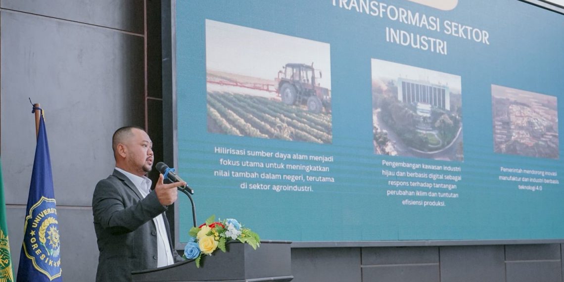 Di Ajang SNEKBIS UMG, Bupati Gresik Serukan Peningkatan Skill Mahasiswa