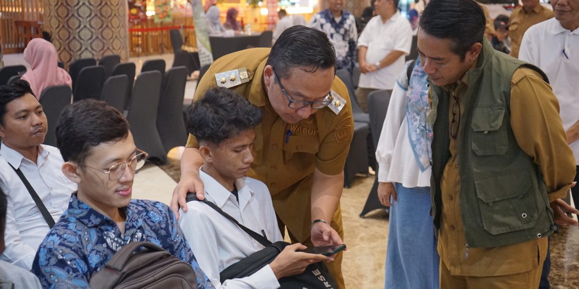 Tekan Angka Pengangguran, Disnaker Gresik Gelar ‘Walk-in Interview’