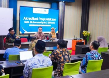 Tingkatkan Kualitas, Perpusnas Lakukan Akreditasi Perpus SMAMDA Sidoarjo
