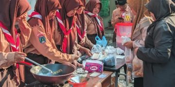 Kewirausahaan Siswa SMK NU Ketegan Diwujudkan Dalam Market Day