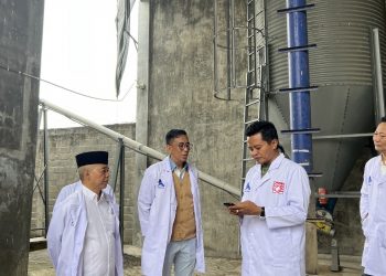 Anggota Fraksi PAN DPR RI, Ajak Anak Muda Garap Ternak Unggas Modern di Peternakan Blitar