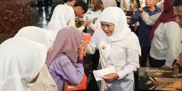 Legislator PDI P Akui Kinerja Khofifah Sudah On The Track Pacu Kemajuan Jatim