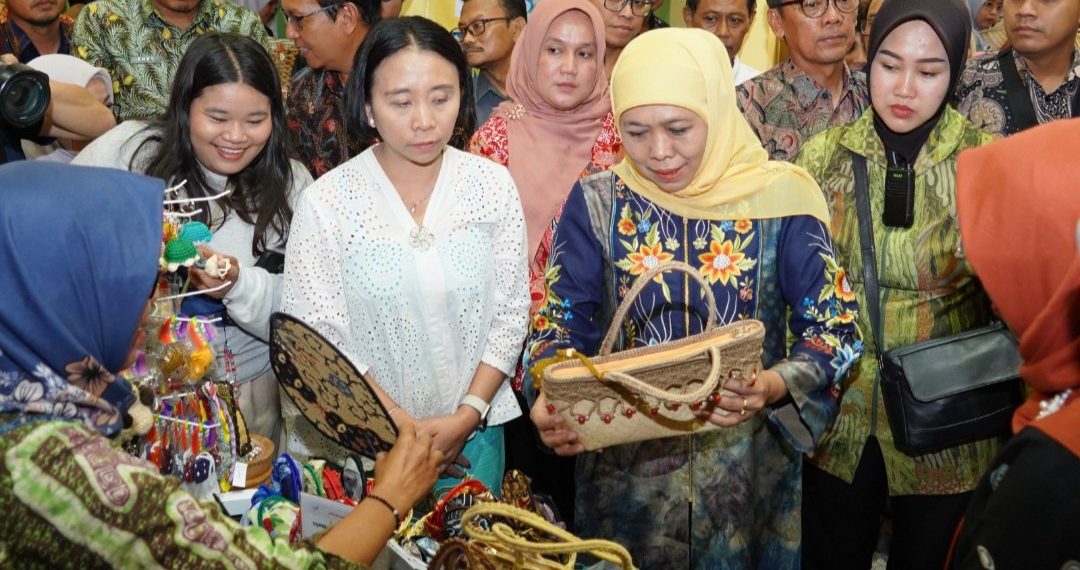 Ekspor Jatim Melesat, Khofifah Berhasil Tingkatkan Daya Saing Produk Lokal