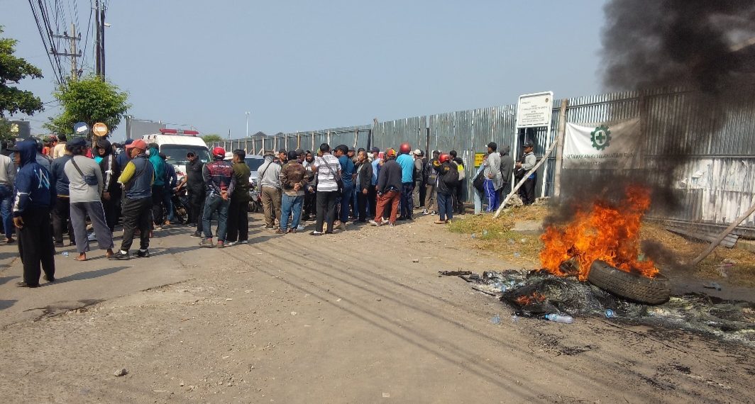 Pembacaan Eksekusi Kucing-kucingan, Hindari Blokade Massa di Akses Jalan Utama