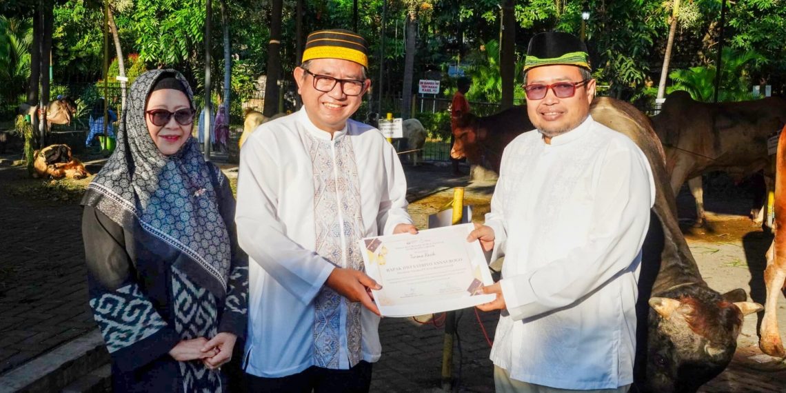 Idul Adha 1446 H, Petrokimia Gresik Bagikan Hewan Kurban Senilai Rp 1,5 Miliar untuk Masyarakat Sekitar