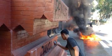 Demo 100 Hari Pemerintahan Subandi-Mimik, HMI Sidoarjo : Mereka Lebih Aktif Pencitraan Di Medsos Daripada Hasil