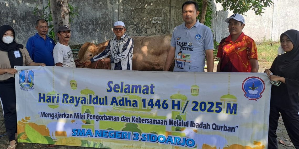 SMA Negeri 3 Sidoarjo Sebelih Hewan Kurban, 4 Ekor Sapi dan 3 Ekor Kambing