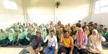 Siswa SMK NU Ketegan Dibekali Pengetahuan Tentang Industri Kreatif
