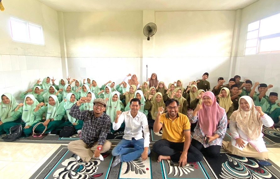 Siswa SMK NU Ketegan Dibekali Pengetahuan Tentang Industri Kreatif