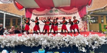 Gelar Kreasi Seni dan Drama, Sekdes Imbau Warga Sekolahkan Anaknya ke SDN Balongtani