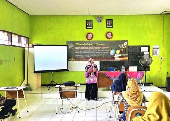 GTK SMP Negeri Satu Atap Jabon Ditingkatkan Kemampuan Literasinya