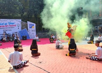 SMK Krian 1 Sidoarjo Manjakan Orang Tua Siswa dengan Gelar Bazar dan Pensi
