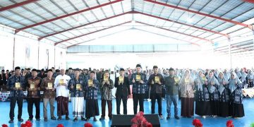 Haflah Akhirissanah SMK NU Ketegan Luncurkan Buku “Petuah Luhur Sang Leluhur”